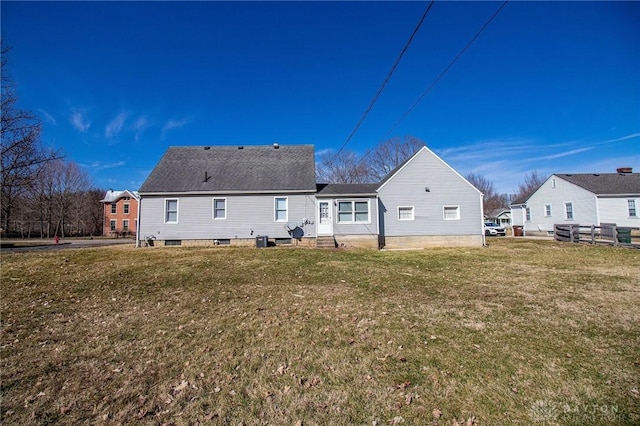 543 W Market St, Germantown, OH 45327 - back of property with a yard