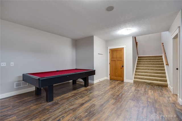 playroom with pool table, visible vents, a textured ceiling, wood finished floors, and baseboards