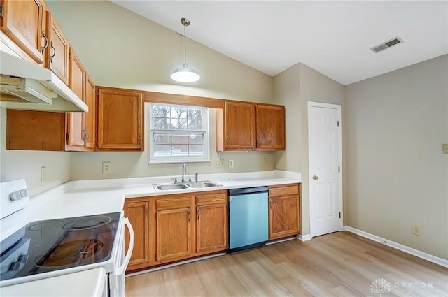 kitchen with visible vents, electric stove, a sink, under cabinet range hood, and dishwasher