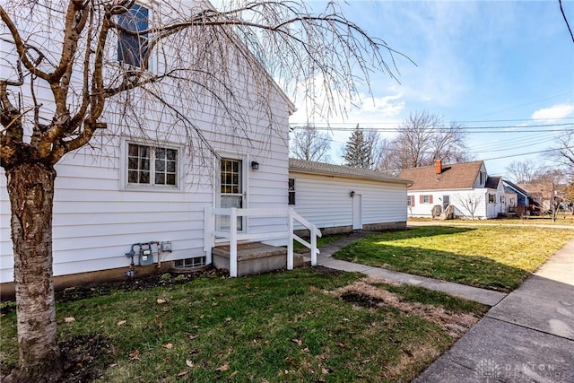 view of front of house featuring a front yard