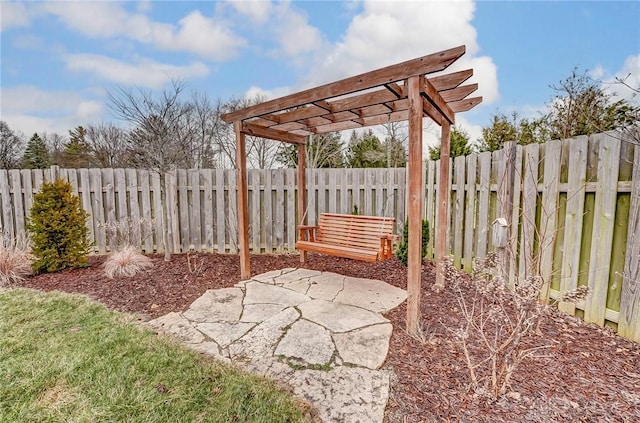 view of yard with a patio area, a fenced backyard, and a pergola