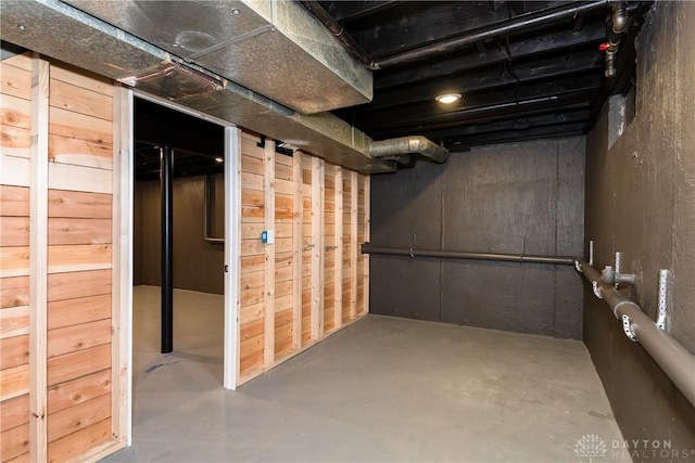 view of unfinished basement
