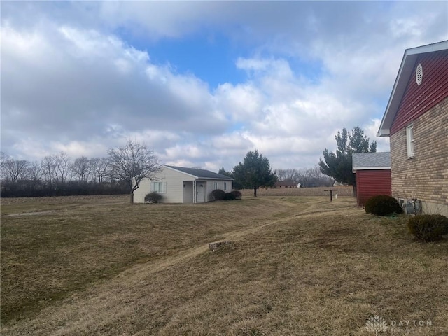 2639 Anita Dr, Springfield, OH 45504 - photo 3
