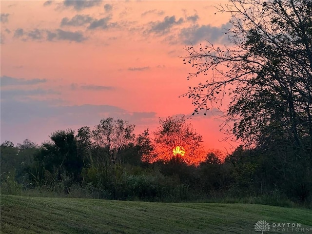 view of nature at dusk