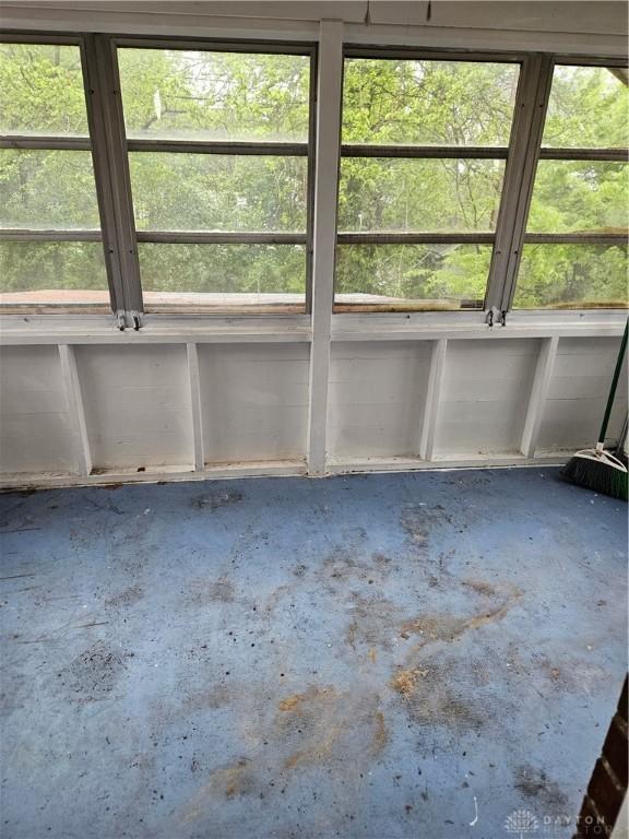25 Redwood Ave, Dayton, OH 45405 - view of unfurnished sunroom