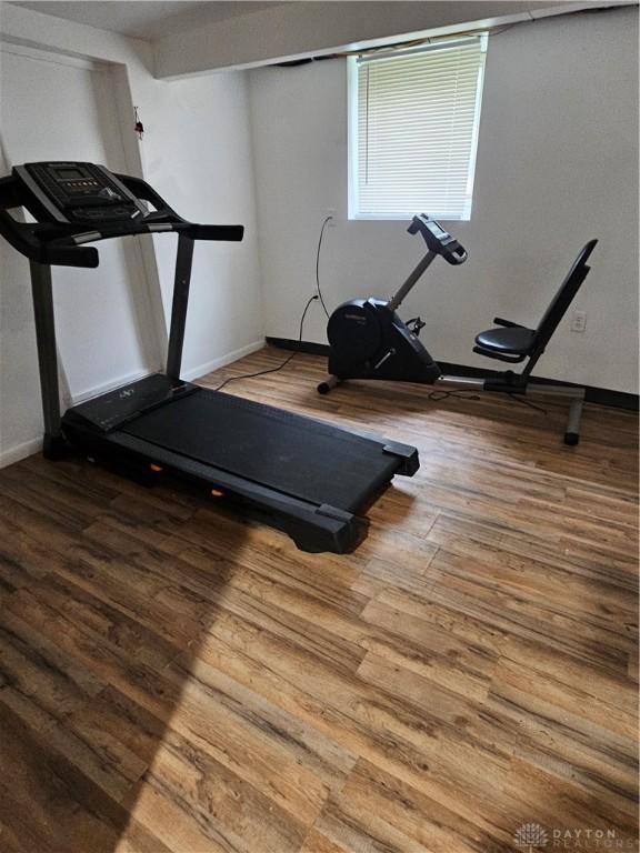 25 Redwood Ave, Dayton, OH 45405 - workout room featuring baseboards and wood finished floors