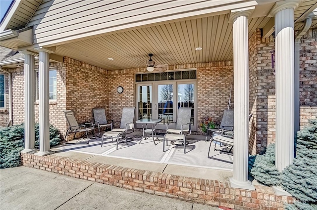 view of patio featuring covered porch and ceiling fan