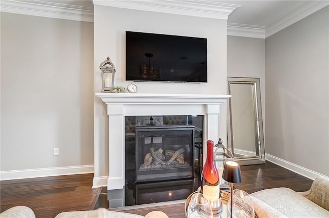 room details featuring wood finished floors, baseboards, and ornamental molding