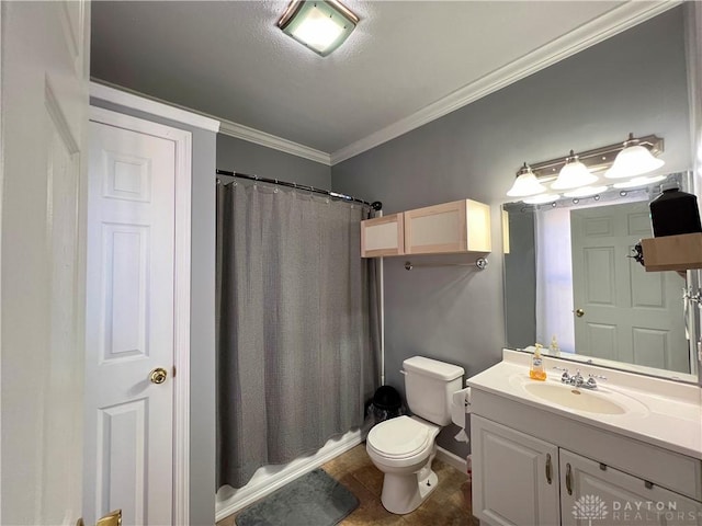 bathroom featuring curtained shower, vanity, toilet, and crown molding