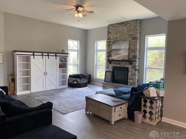 713 Newton Dr, Beavercreek, OH 45434 - photo 4