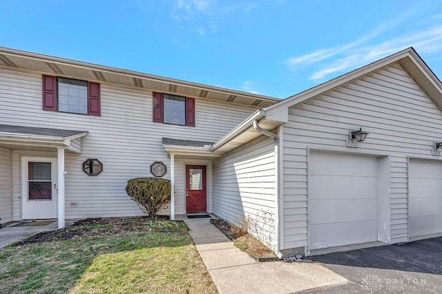 view of front of home featuring an attached garage