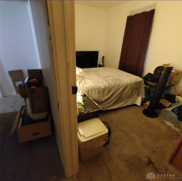 bedroom featuring carpet floors