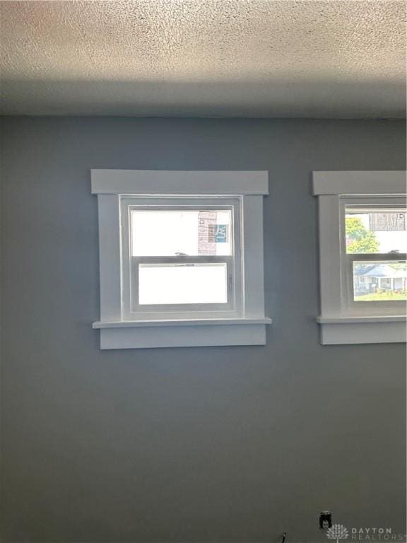 room details featuring a textured ceiling