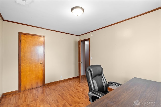 6384 Heffner Rd, Tipp City, OH 45371 - office area featuring light wood-type flooring, baseboards, visible vents, and crown molding