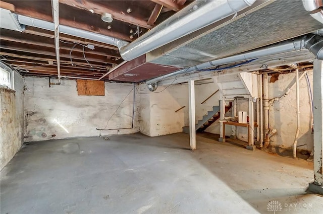252 Illinois Ave, Dayton, OH 45410 - unfinished basement with stairs