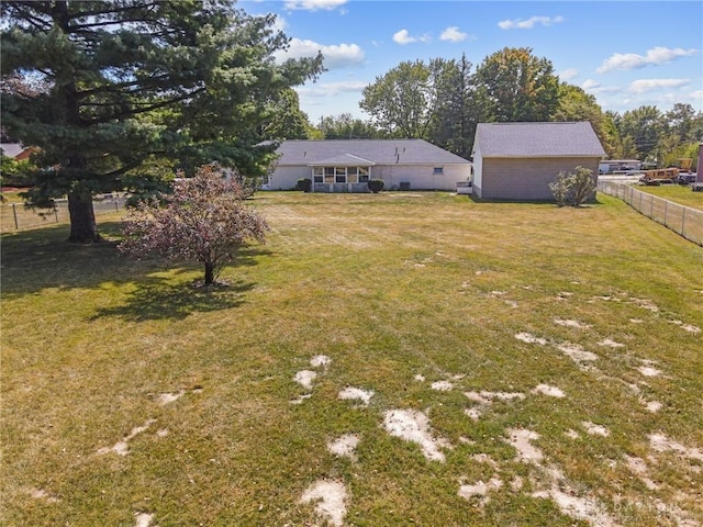 view of yard featuring fence