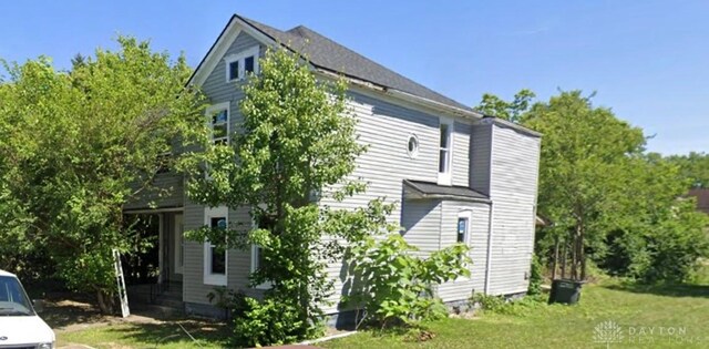 1546 W 1st St, Dayton, OH 45402 - view of property exterior featuring a yard