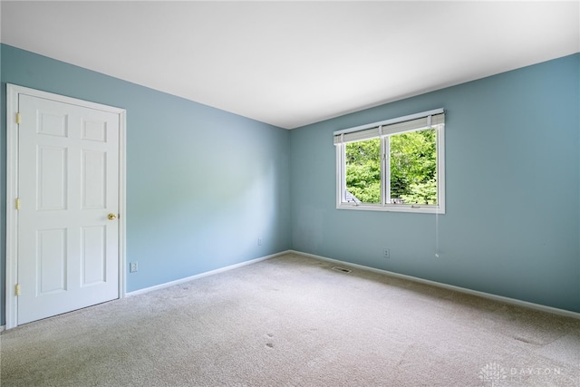 533 Lockerbie Ln, Kettering, OH 45429 - empty room with carpet and baseboards
