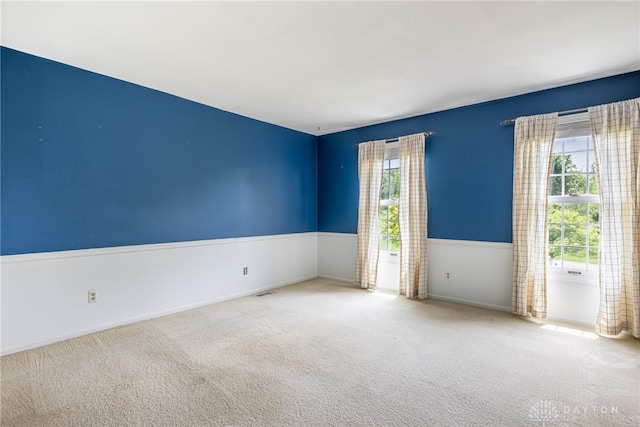 533 Lockerbie Ln, Kettering, OH 45429 - carpeted spare room featuring baseboards