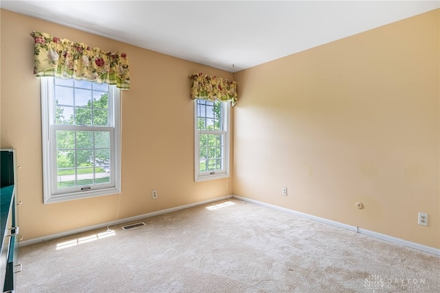533 Lockerbie Ln, Kettering, OH 45429 - empty room with carpet and baseboards