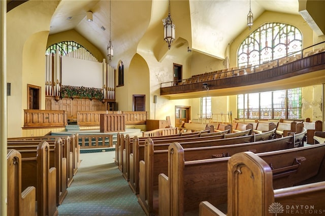 531 W Ash St, Piqua, OH 45356 - building lobby with high vaulted ceiling