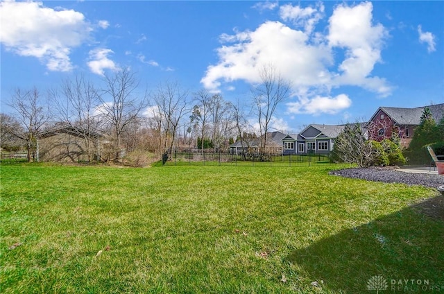 1713 Country Corner Ln, Washington Twp, OH 45458 - view of yard