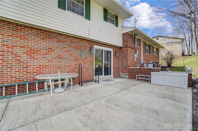 127 W Woodbury Dr, Dayton, OH 45415 - view of patio