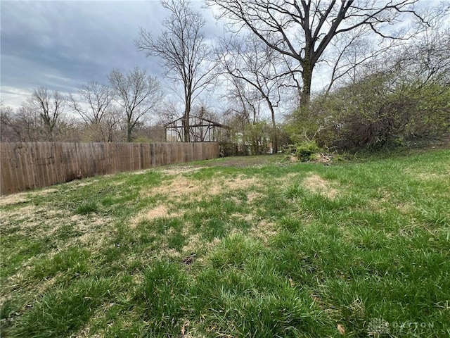 view of yard featuring fence