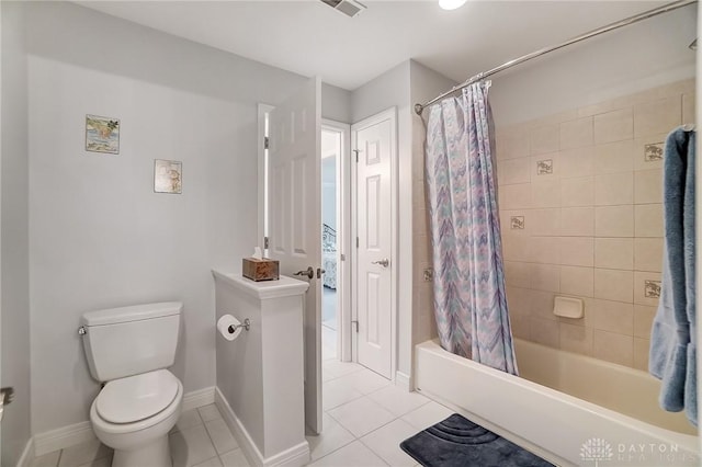 3558 Golden Fox Trl, Lebanon, OH 45036 - bathroom featuring visible vents, baseboards, toilet, shower / bath combination with curtain, and tile patterned floors