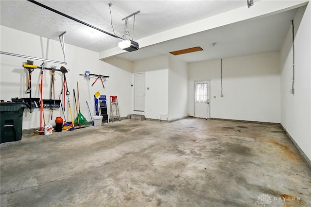 433 Vincent Ct, Middletown, OH 45042 - garage with a garage door opener