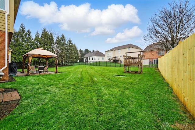 433 Vincent Ct, Middletown, OH 45042 - view of yard with a gazebo, a patio, and a residential view