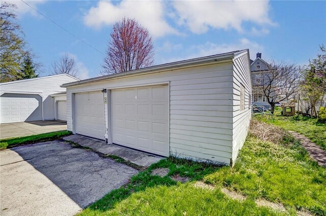 357 High St, Wilmington, OH 45177 - view of detached garage