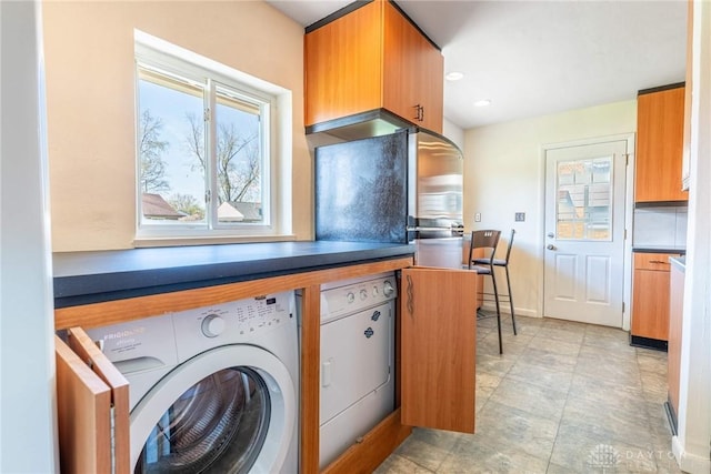 645 Brookfield Rd, Dayton, OH 45429 - washroom featuring separate washer and dryer and recessed lighting