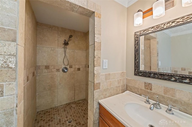 721 Trafalgar Ct, Middletown, OH 45044 - full bath with tiled shower, ornamental molding, and vanity