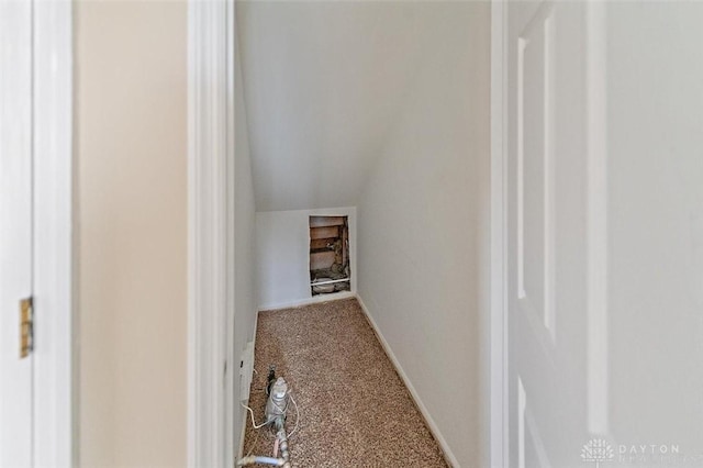 721 Trafalgar Ct, Middletown, OH 45044 - corridor featuring vaulted ceiling, baseboards, and carpet flooring