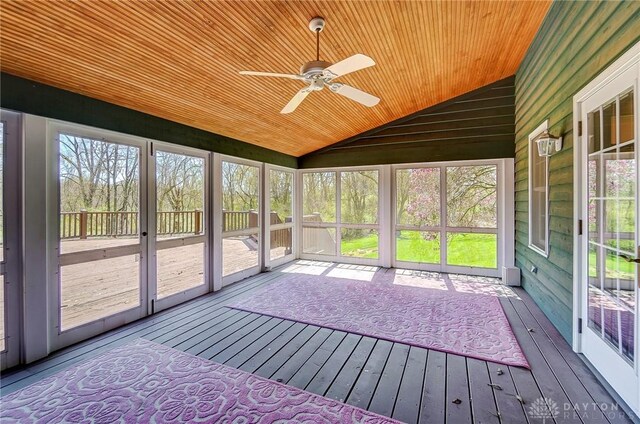 4600 Brown Rd, Sugarcreek Township, OH 45440 - unfurnished sunroom featuring a ceiling fan and vaulted ceiling