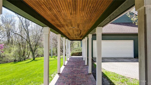 4600 Brown Rd, Sugarcreek Township, OH 45440 - view of patio / terrace