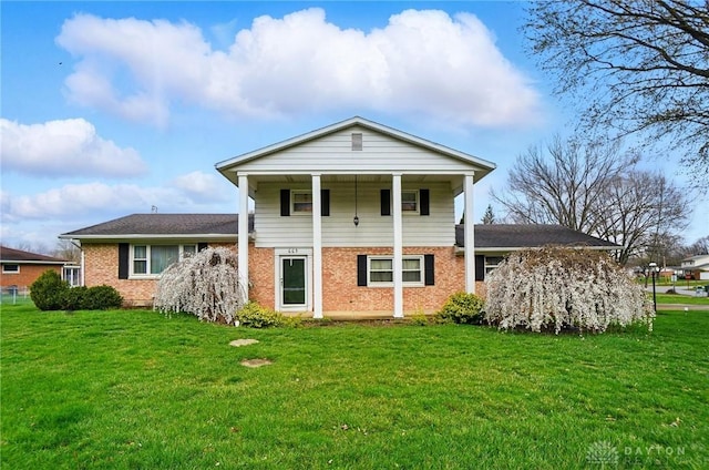 665 Suncrest Dr, Springfield, OH 45503 - photo 1