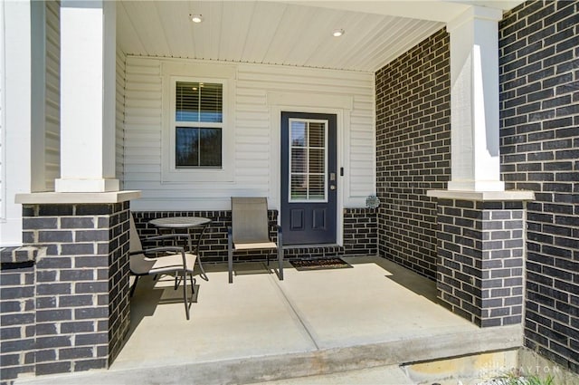 1110 Billingsley Dr, Batavia, OH 45103 - entrance to property with a porch