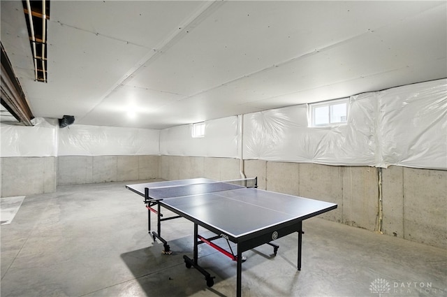 1110 Billingsley Dr, Batavia, OH 45103 - rec room featuring concrete floors