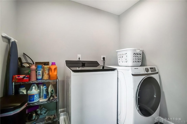 1629 Arden Bnd, Fairborn, OH 45324 - washroom featuring independent washer and dryer and laundry area