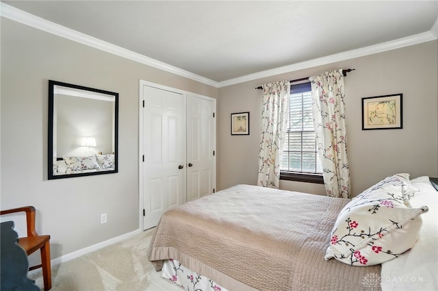 1458 Westwicke Pl, Washington Twp, OH 45459 - carpeted bedroom with a closet, baseboards, and ornamental molding