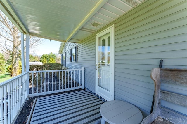 exterior space featuring a porch