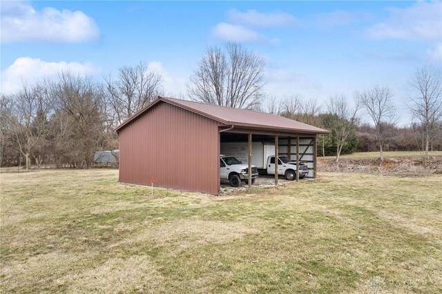5850 Weidner Rd, Springboro, OH 45066 - view of pole building featuring a lawn