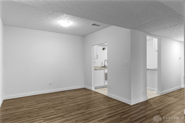 6419 Kindred Sq, Dayton, OH 45449 - photo 17