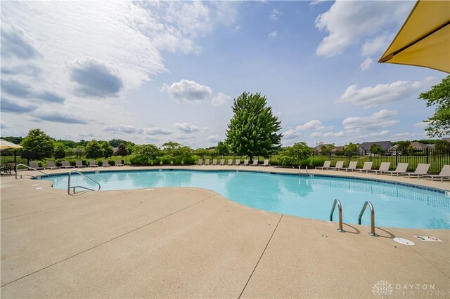 1198 Normandy Rue, Springboro, OH 45458 - community pool featuring a patio and fence