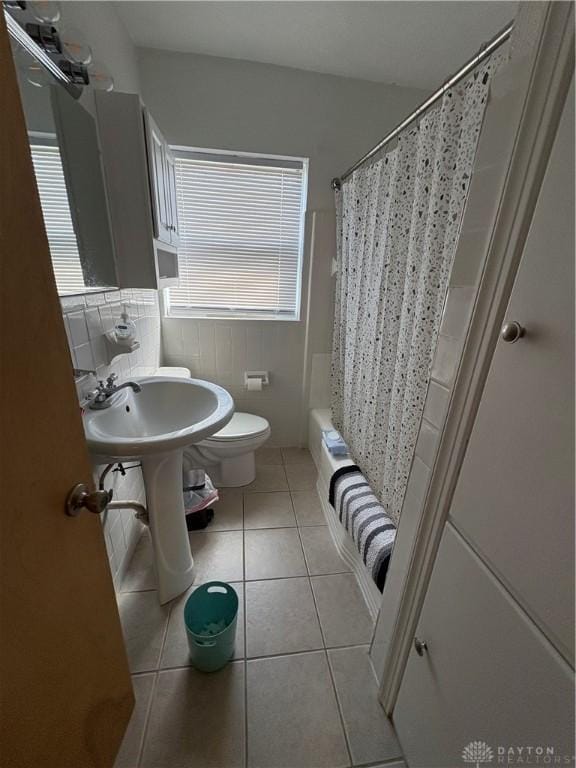 349 Orchard Dr, Oakwood, OH 45419 - full bath with shower / bath combination with curtain, tile patterned floors, and toilet