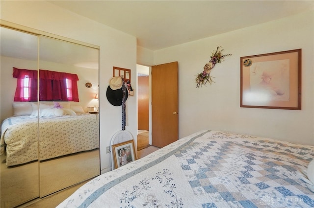 bedroom with a closet