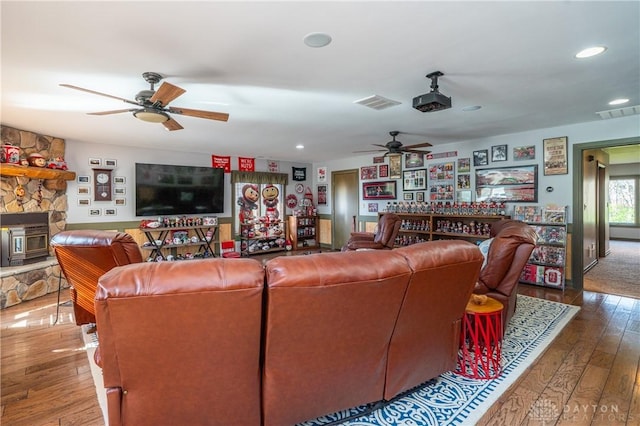 6475 Landsend Ct, Butler Township, OH 45414 - living room featuring recessed lighting, hardwood / wood-style floors, visible vents, and ceiling fan