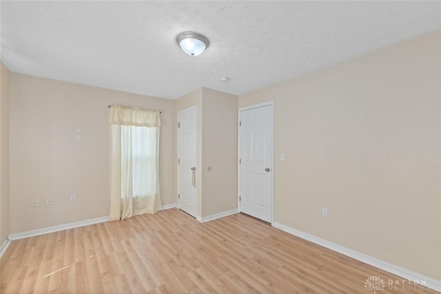 40 E Pease Ave, Dayton, OH 45449 - spare room featuring light wood-type flooring and baseboards